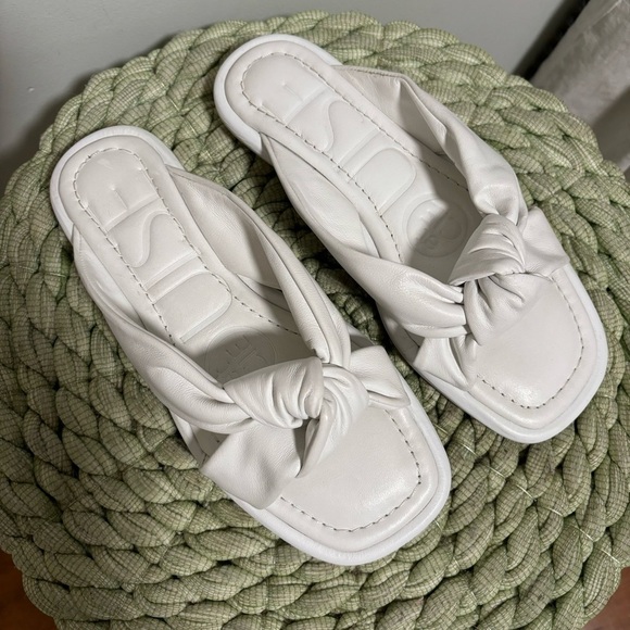 NWOB Louise Et Cie Abaleena Optic White Leather Top Knot Slide Flat Sandal - Picture 3 of 8